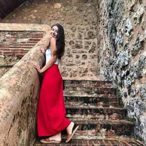 Meet your Posher, Lana